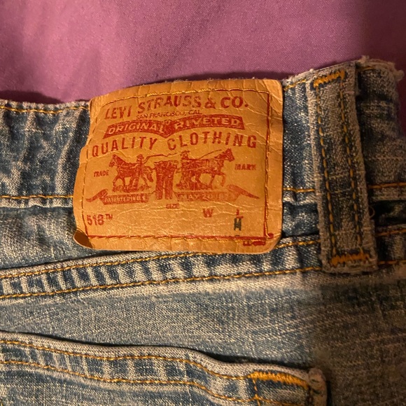 Levi Shorts 518 Juniors/Girls - Picture 3 of 4